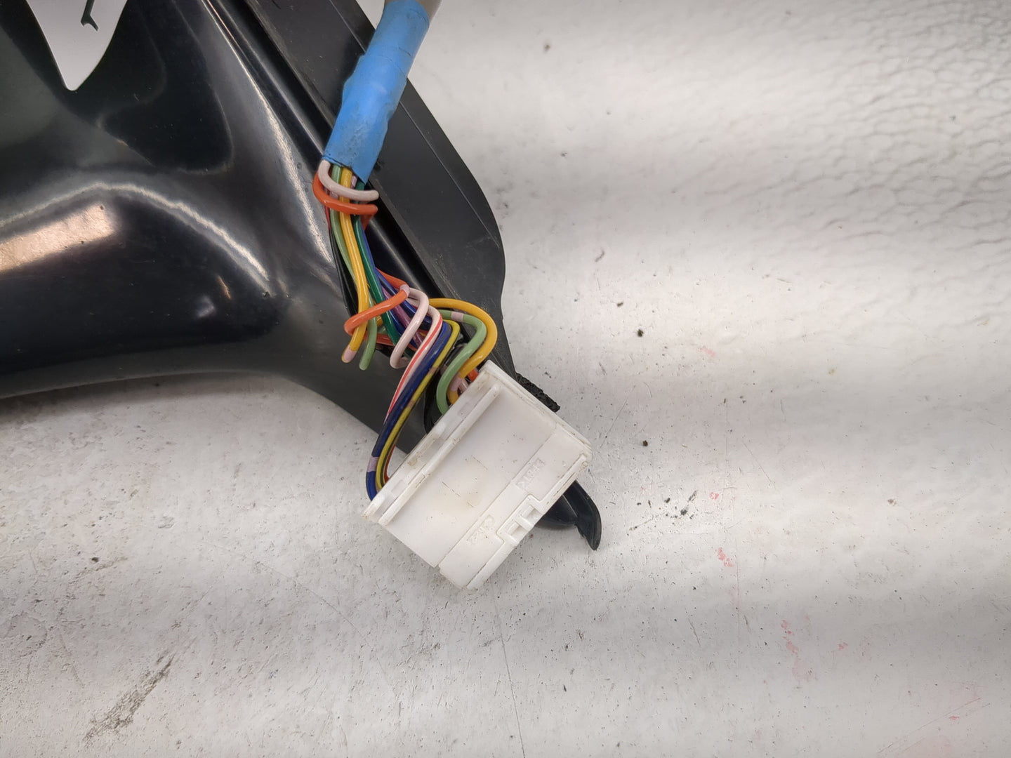 2016-2019 Infiniti Q50 Passenger Side View Mirror - Right Door Mirror OEM Used - Oemusedautoparts1.com