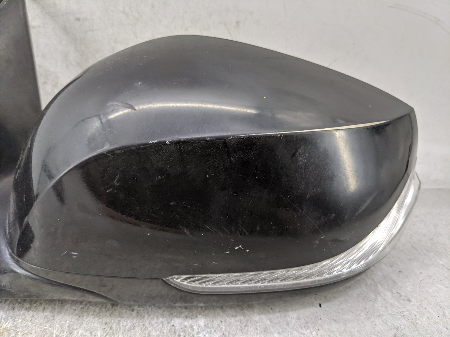 2014-2020 Infiniti Q50 Driver Side View Mirror - Left Door Mirror OEM Used - Oemusedautoparts1.com