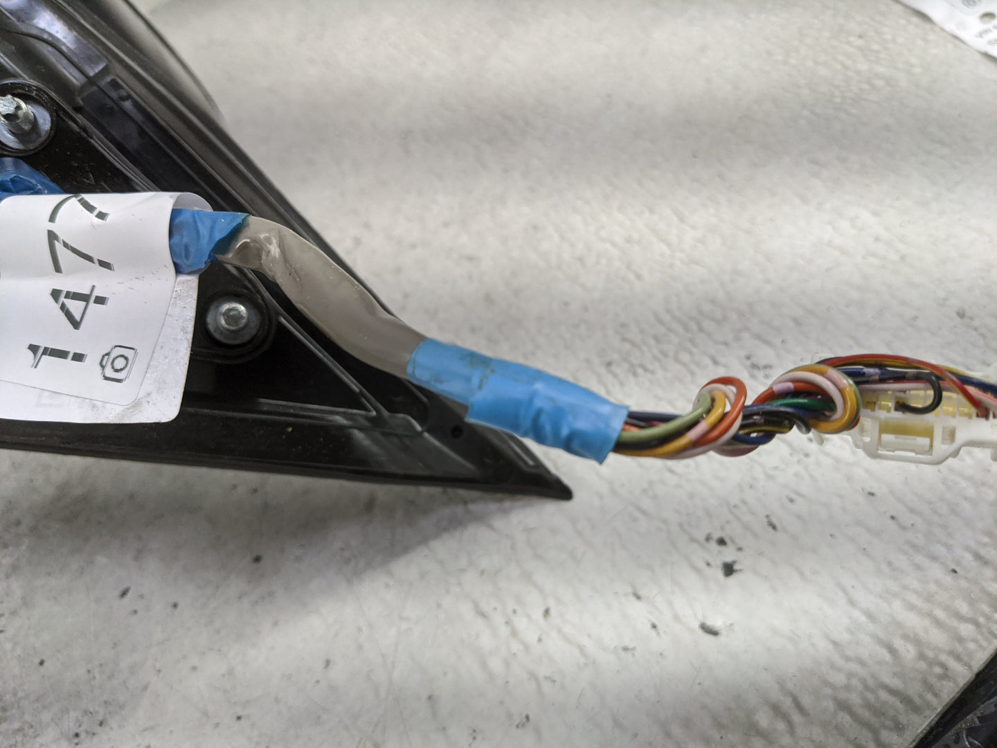 2014-2020 Infiniti Q50 Passenger Side View Mirror - Right Door Mirror OEM Used - Oemusedautoparts1.com