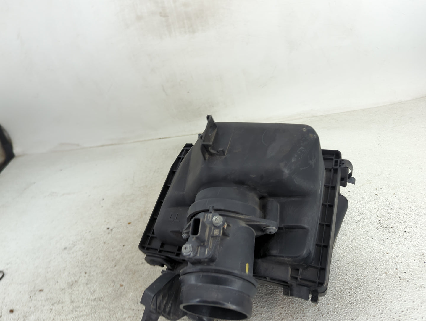 2016-2020 Infiniti Q50 Air Cleaner Intake-duct Hose Tube - Oemusedautoparts1.com