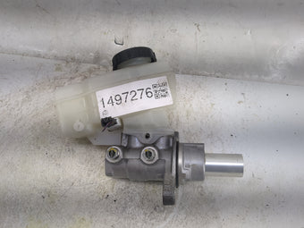 compare product 2014-2020 Infiniti Q50 Brake Master Cylinder 1497276