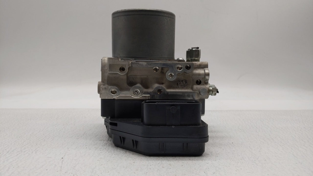 2016-2018 Infiniti Q50 ABS Pump Control Module Replacement P/N:47660 4GG1A Fits Fits 2016 2017 2018 OEM Used Auto Parts - Oe