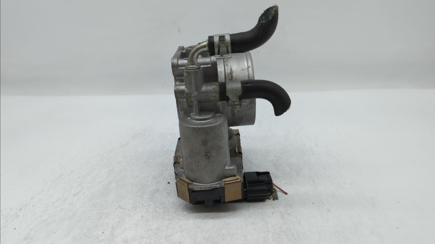 2016-2018 Infiniti Q50 Throttle Body P/N:RME60-52 Fits Fits 2016 2017 2018 OEM Used Auto Parts - Oemusedautoparts1.com