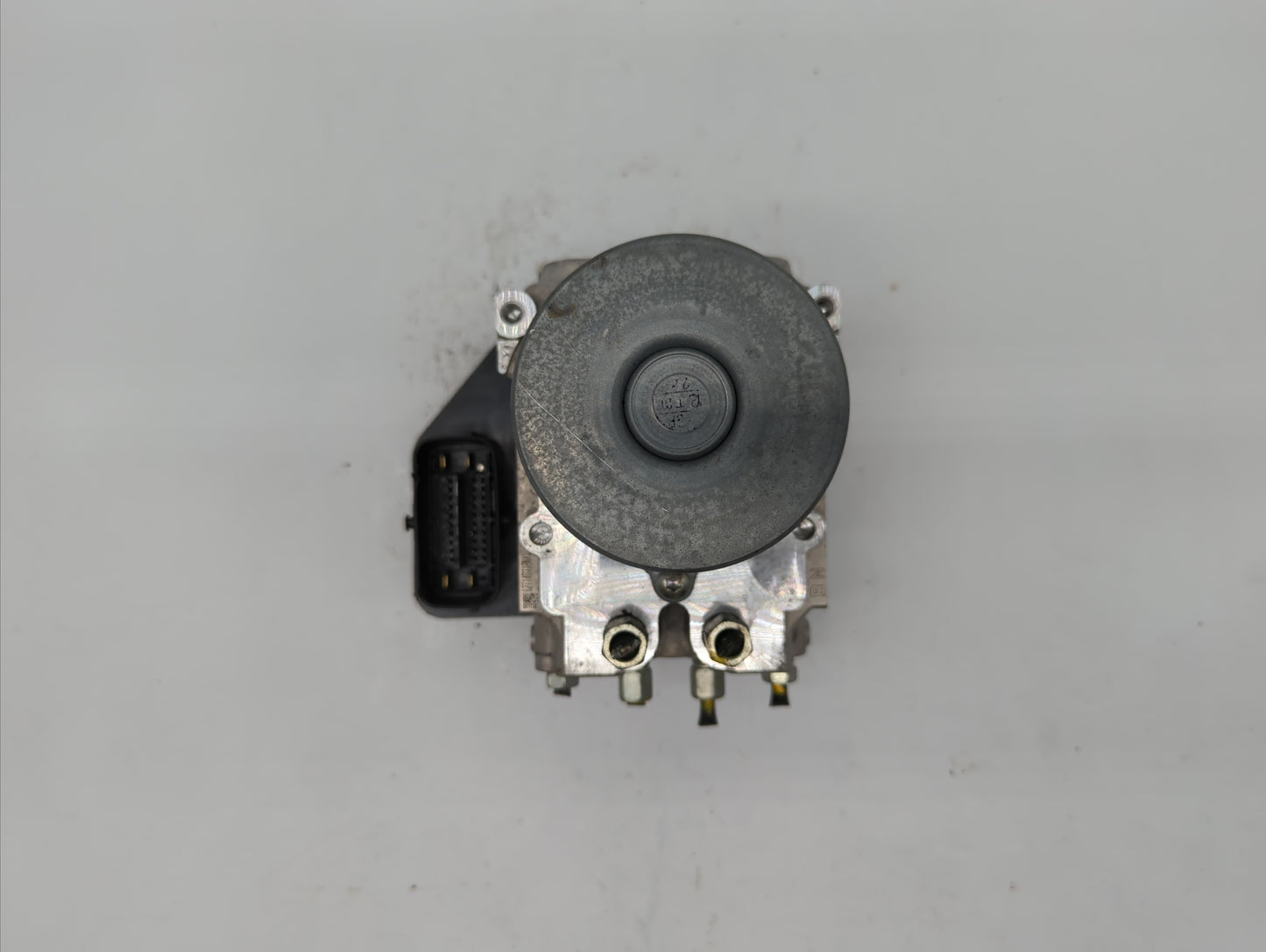 2016-2017 Infiniti Q50 ABS Pump Control Module Replacement P/N:47660 4GH0A Fits Fits 2016 2017 OEM Used Auto Parts - Oemused