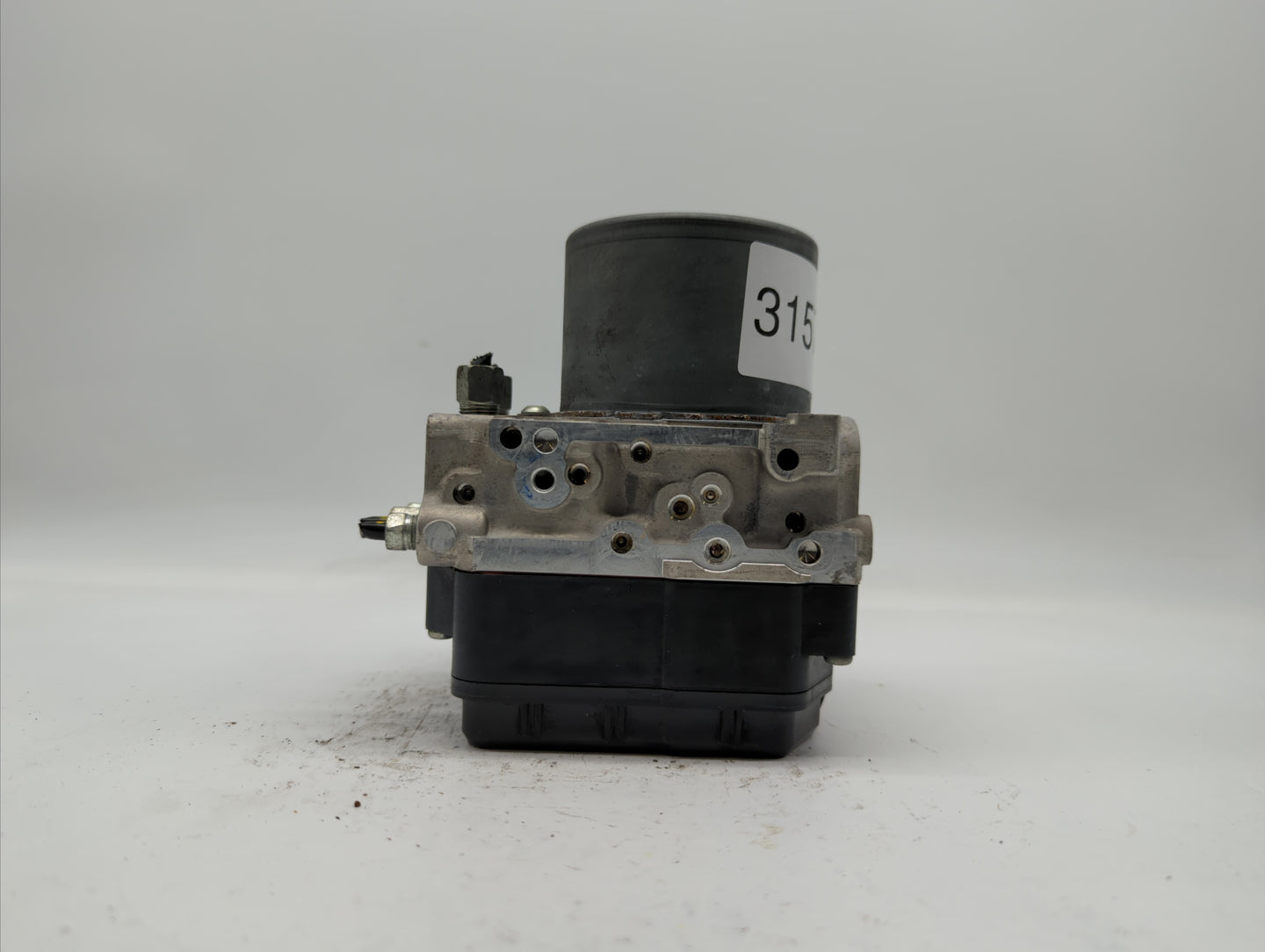 2016-2017 Infiniti Q50 ABS Pump Control Module Replacement P/N:47660 4GH0A Fits Fits 2016 2017 OEM Used Auto Parts - Oemused