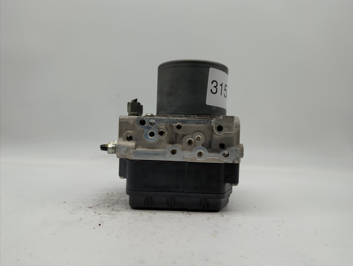 2016-2017 Infiniti Q50 ABS Pump Control Module Replacement P/N:47660 4GH0A Fits Fits 2016 2017 OEM Used Auto Parts - Oemused