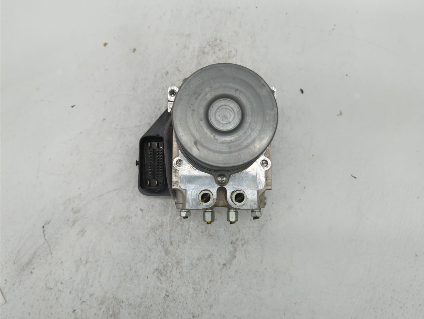 2016-2017 Infiniti Q50 ABS Pump Control Module Replacement P/N:47660 4GH0A Fits Fits 2016 2017 OEM Used Auto Parts - Oemused