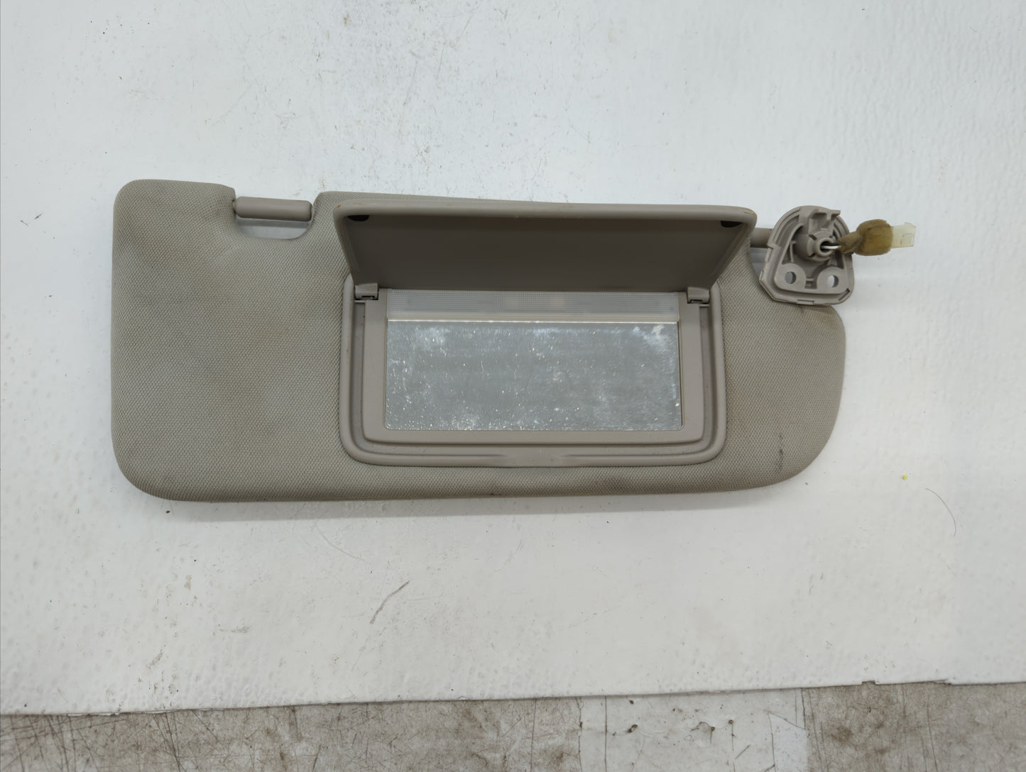 2014-2018 Infiniti Q50 Sun Visor Shade Replacement Passenger Right Mirror Fits Fits 2014 2015 2016 2017 2018 OEM Used Auto P