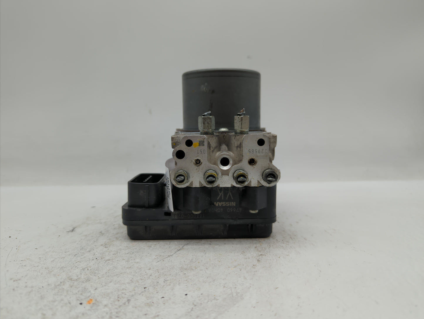 2016-2017 Infiniti Q50 ABS Pump Control Module Replacement P/N:47660 4GH0A Fits Fits 2016 2017 OEM Used Auto Parts - Oemused