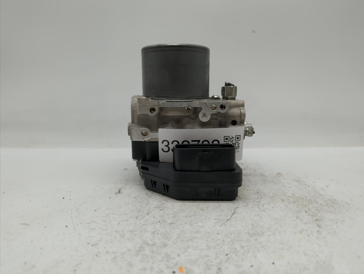 2016-2017 Infiniti Q50 ABS Pump Control Module Replacement P/N:47660 4GH0A Fits Fits 2016 2017 OEM Used Auto Parts - Oemused