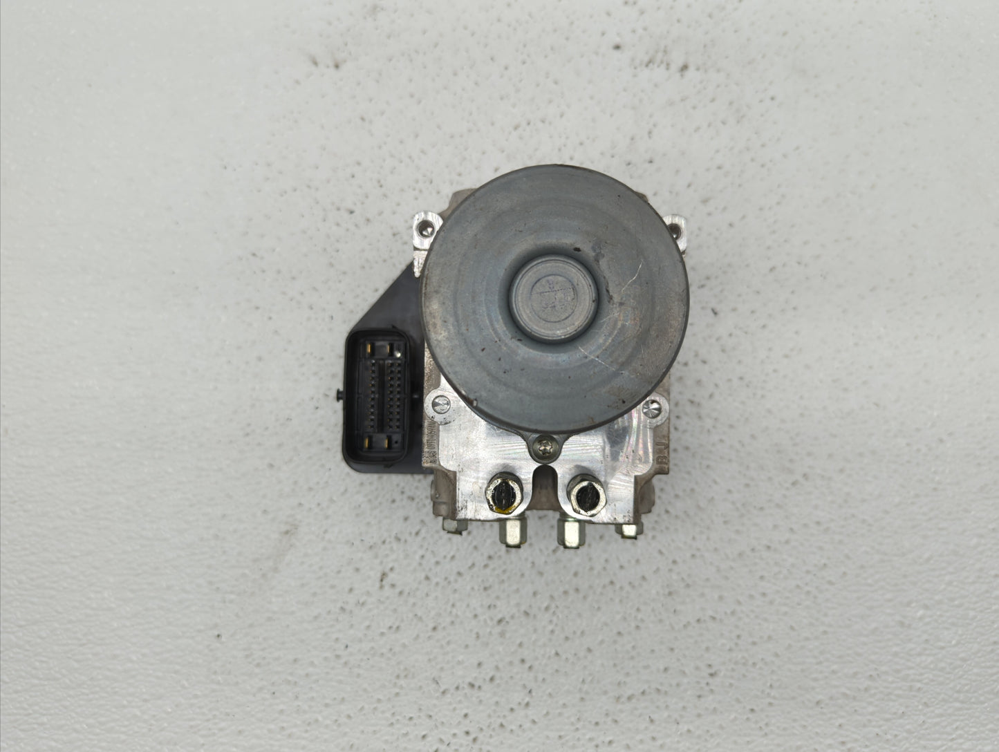 2016-2017 Infiniti Q50 ABS Pump Control Module Replacement P/N:47660 4GH0A Fits Fits 2016 2017 OEM Used Auto Parts - Oemused