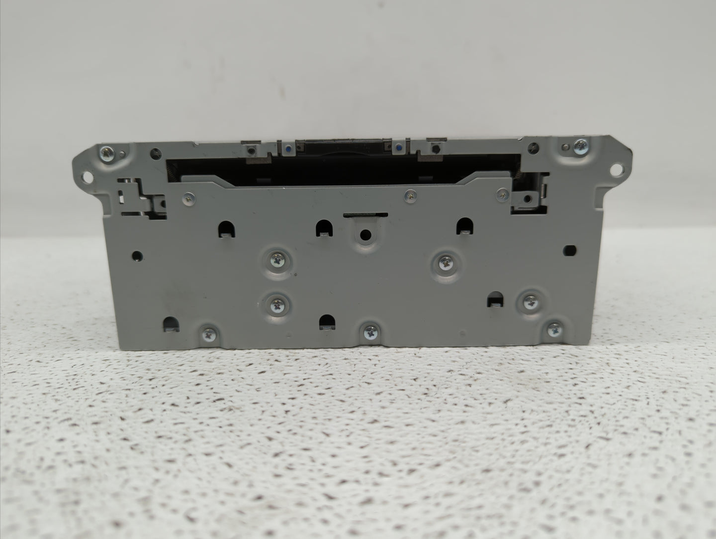 2016-2018 Infiniti Q50 Am Fm Cd Player Radio Receiver - Oemusedautoparts1.com