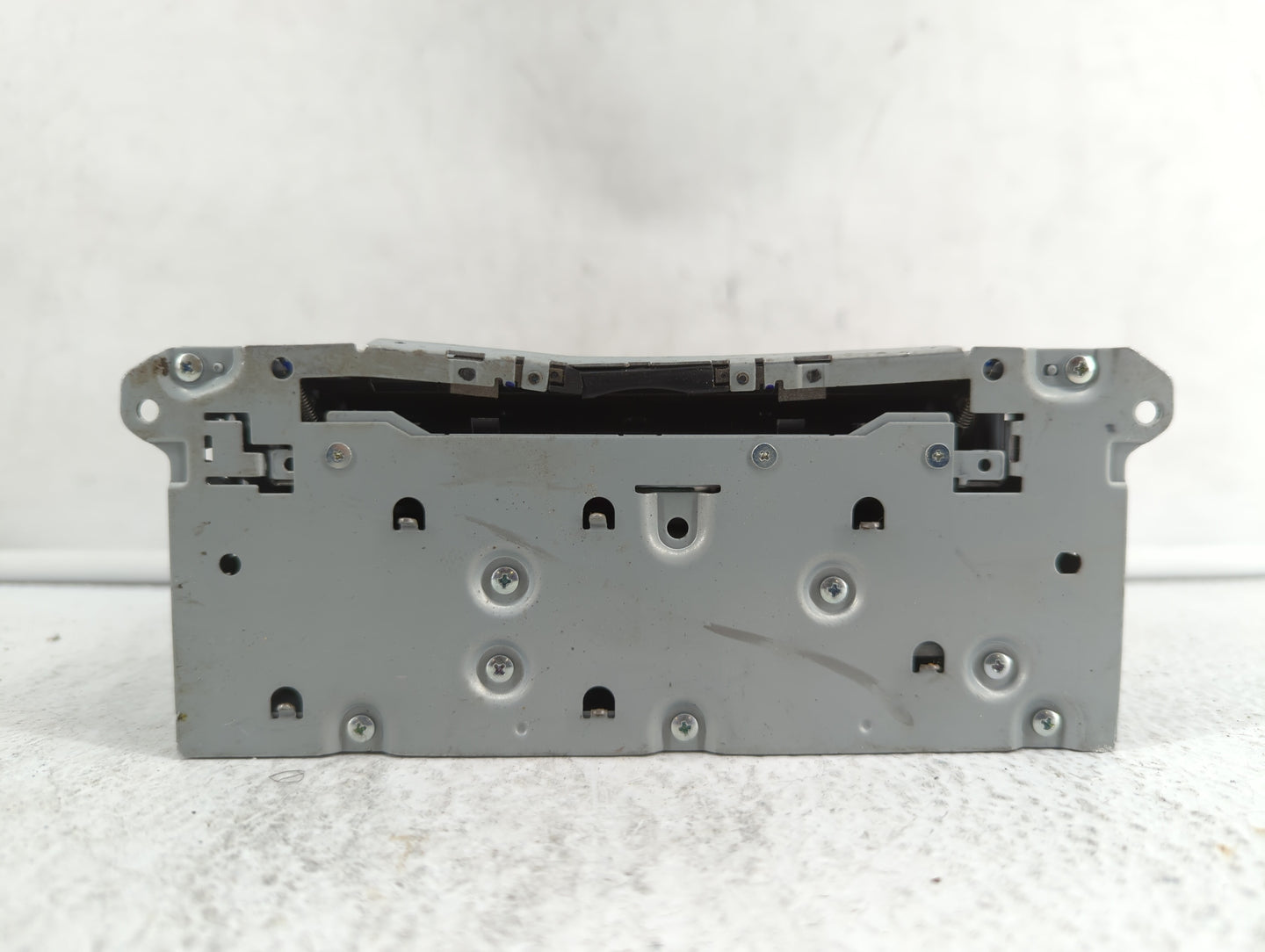 2016-2018 Infiniti Q50 Am Fm Cd Player Radio Receiver - Oemusedautoparts1.com