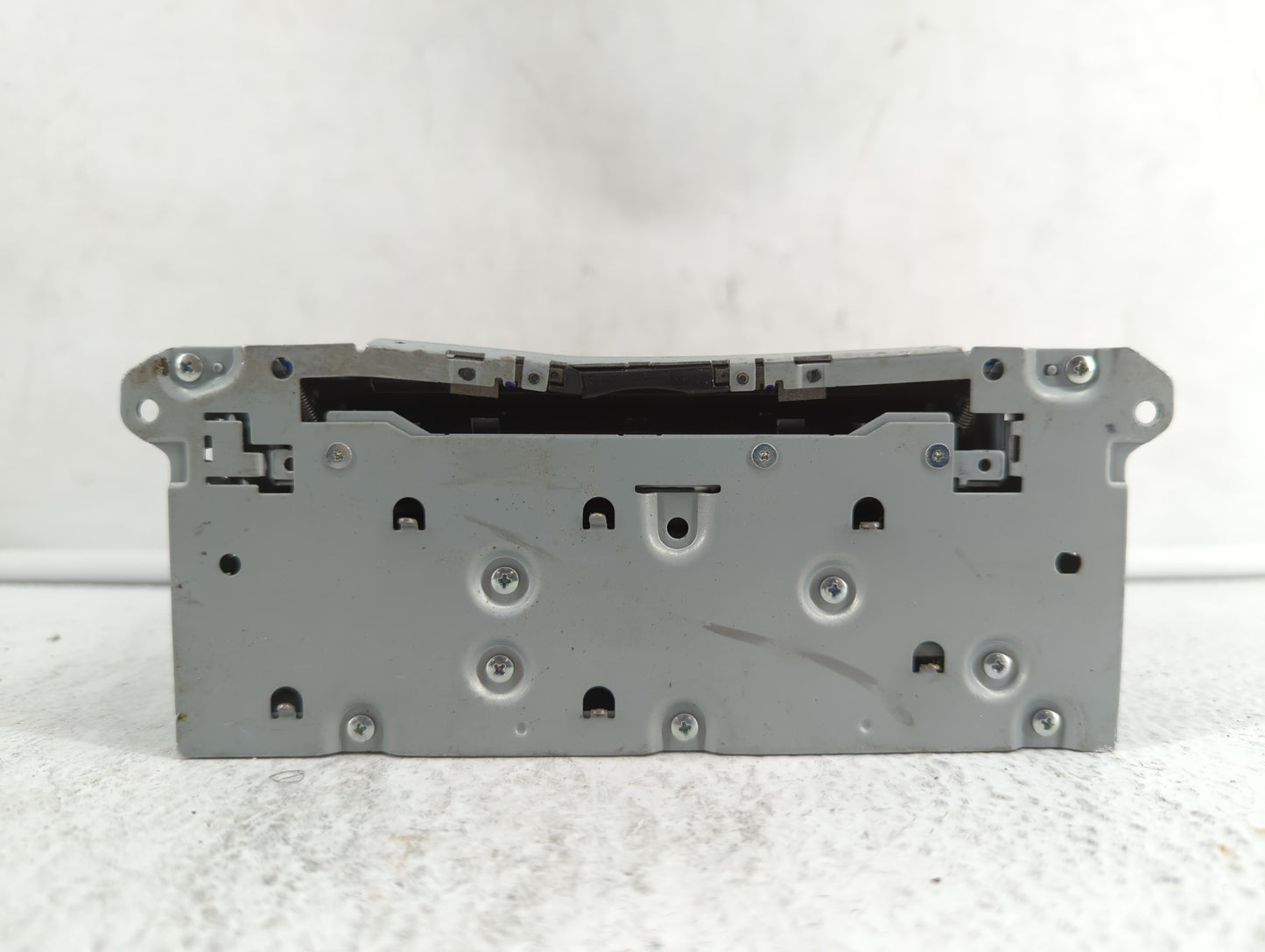 2016-2018 Infiniti Q50 Am Fm Cd Player Radio Receiver - Oemusedautoparts1.com