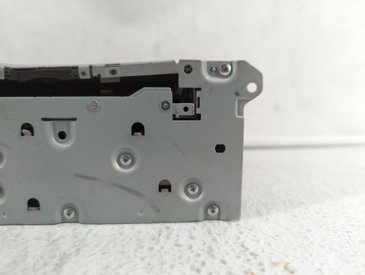 2016-2018 Infiniti Q50 Am Fm Cd Player Radio Receiver - Oemusedautoparts1.com