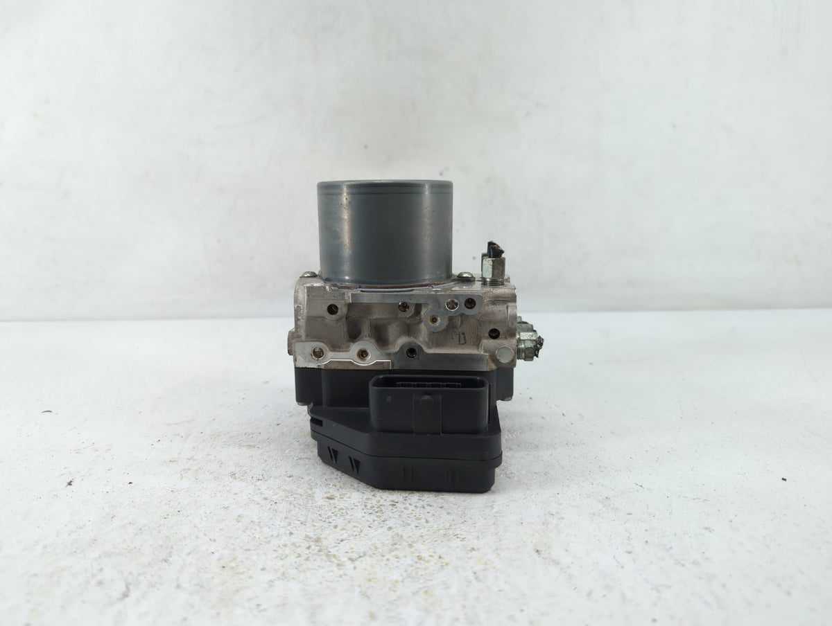 2016-2017 Infiniti Q50 Anti-Lock Brake ABS Pump Module Actuator OEM P/N:47660 4GH0A 47660 4GK0A Fits Fits 2016 2017 OEM Used