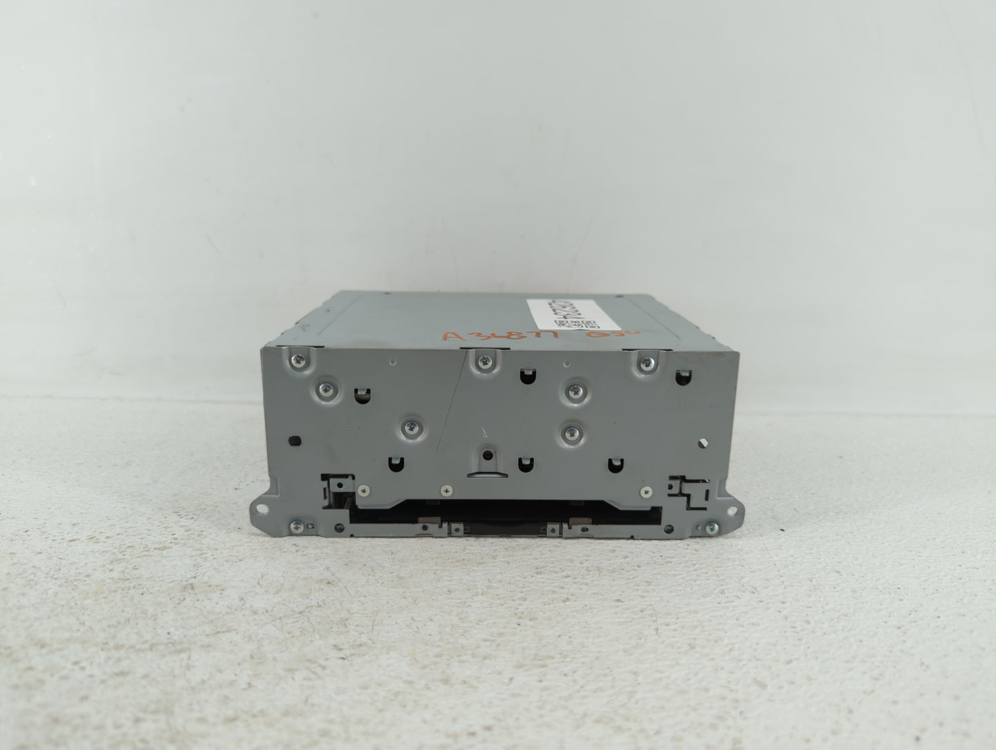 2014-2018 Infiniti Q50 Am Fm Cd Player Radio Receiver - Oemusedautoparts1.com