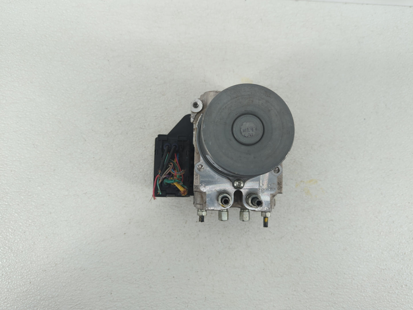 2016-2017 Infiniti Q50 ABS Pump Control Module Replacement P/N:47660 4GK1A 47660 4GH0A, 47660 4GK0A Fits Fits 2016 2017 OEM 