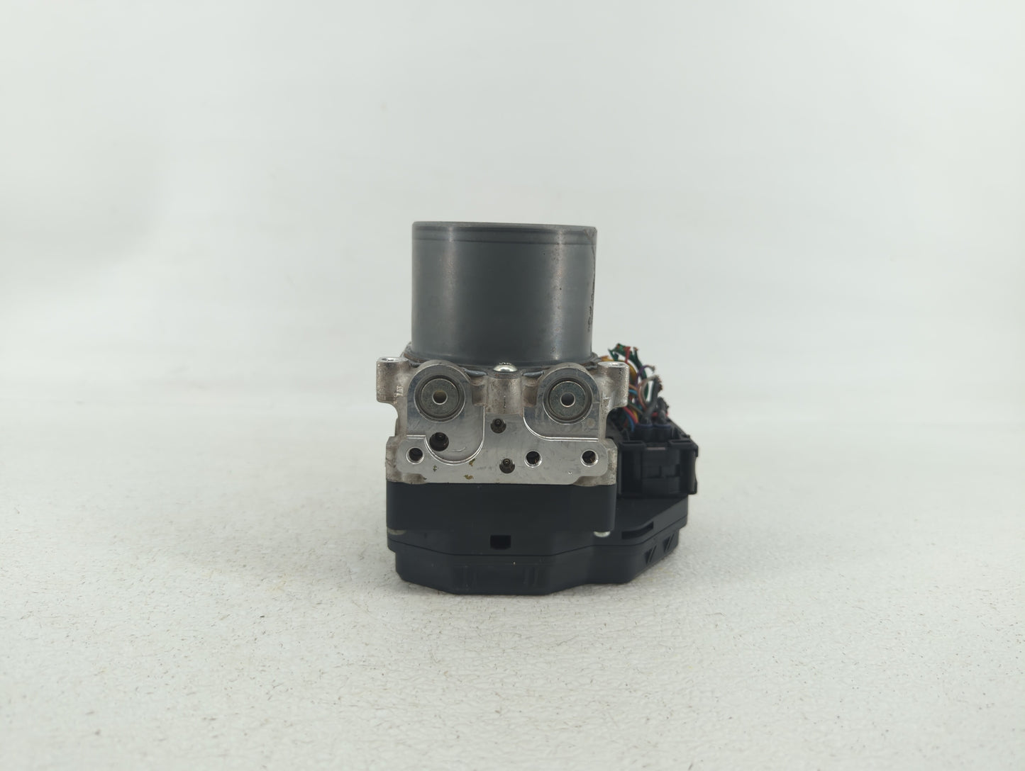2016-2017 Infiniti Q50 ABS Pump Control Module Replacement P/N:47660 4GK1A 47660 4GH0A, 47660 4GK0A Fits Fits 2016 2017 OEM 
