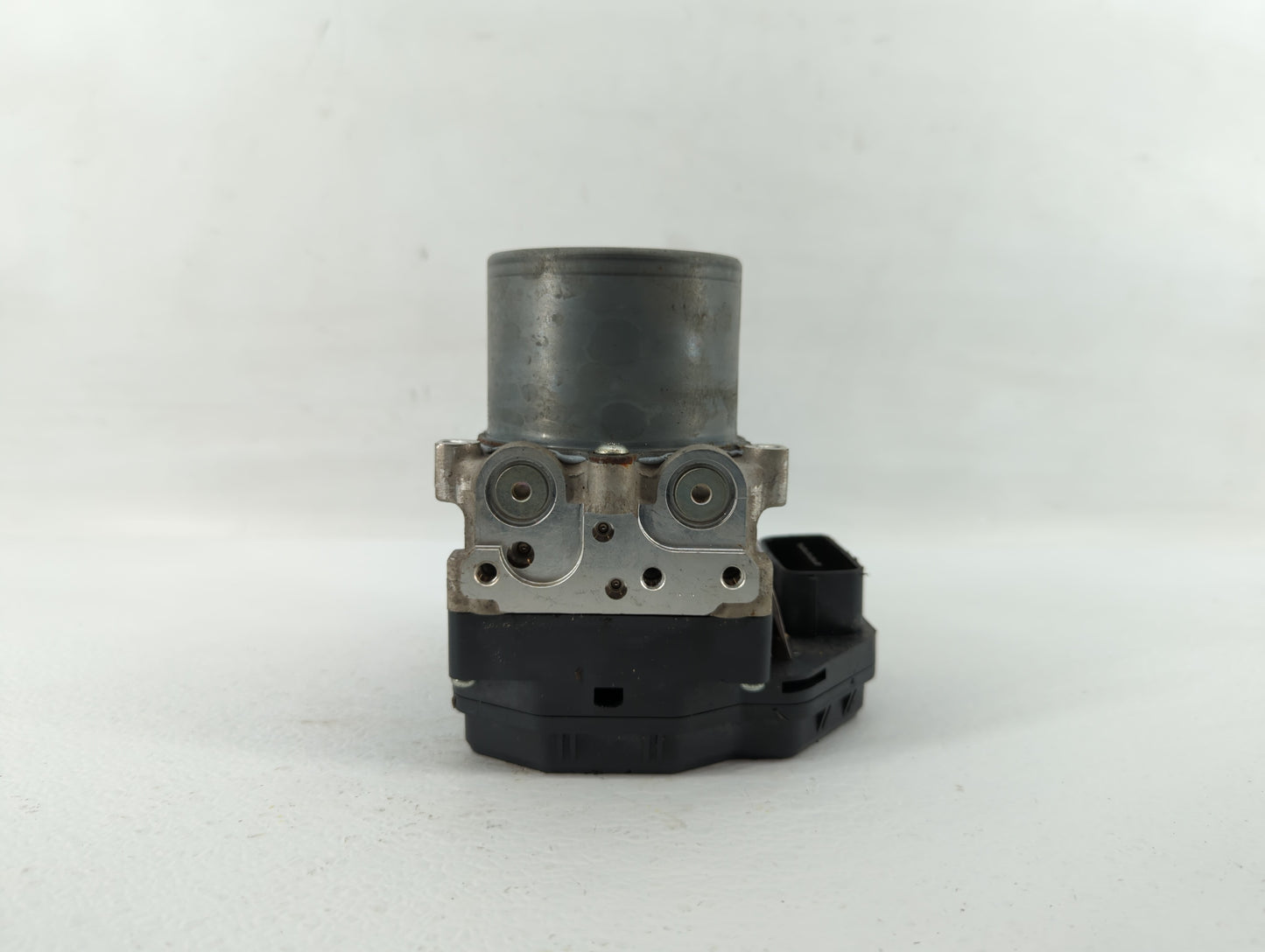 2016-2018 Infiniti Q50 ABS Pump Control Module Replacement P/N:47660 4GH0A 47660 4GF0A Fits Fits 2016 2017 2018 OEM Used Aut