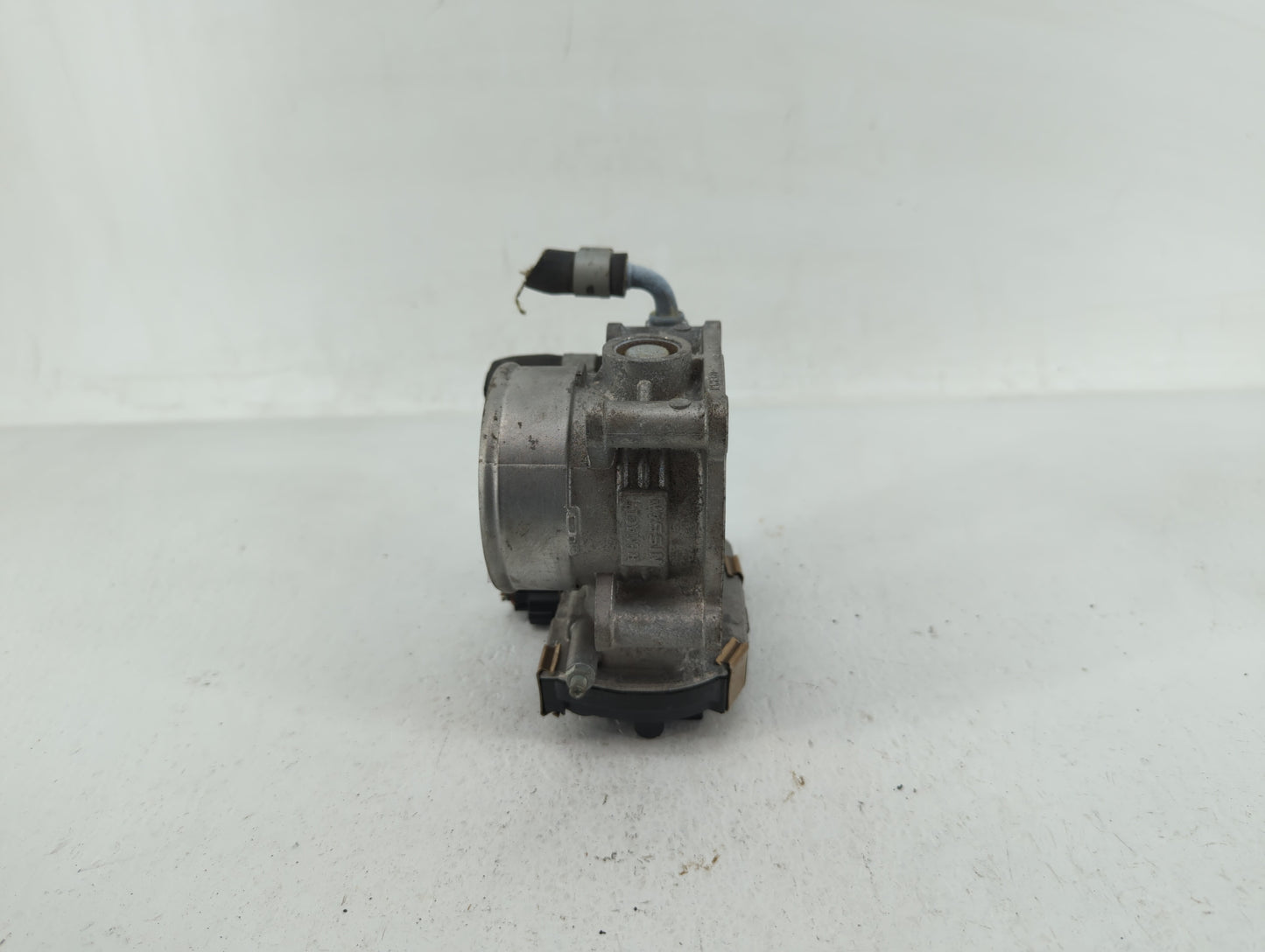 2016-2020 Infiniti Q50 Throttle Body P/N:RME60-52 Fits Fits 2016 2017 2018 2019 2020 OEM Used Auto Parts - Oemusedautoparts1