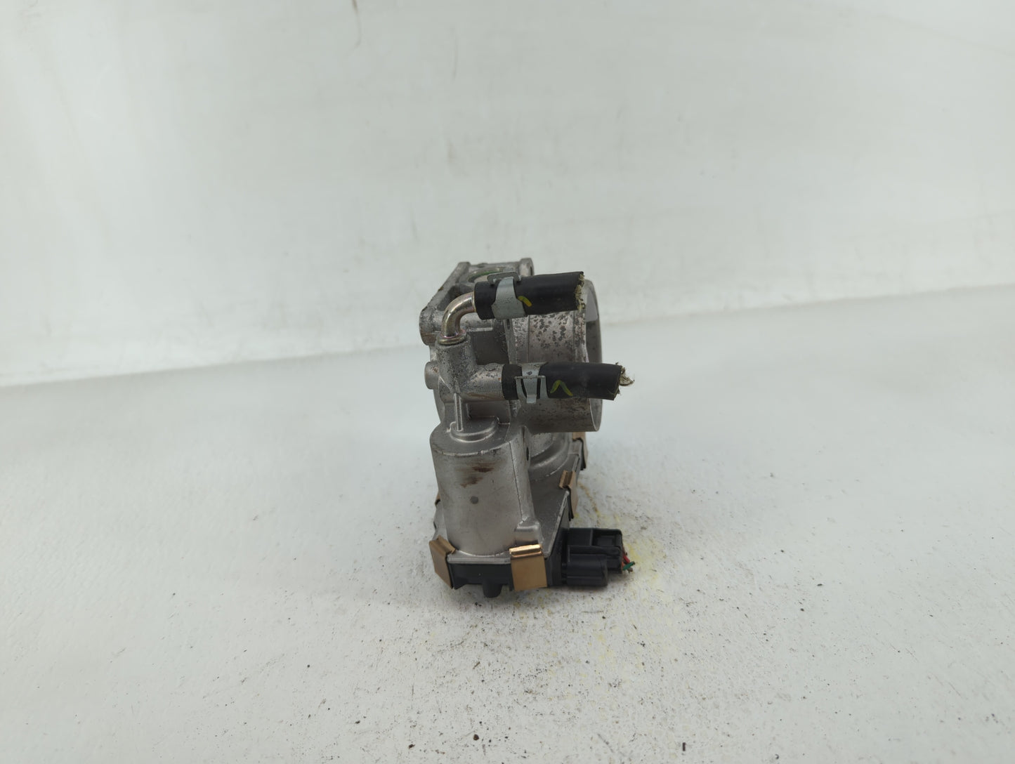2016-2020 Infiniti Q50 Throttle Body P/N:RME60-52 Fits Fits 2016 2017 2018 2019 2020 OEM Used Auto Parts - Oemusedautoparts1
