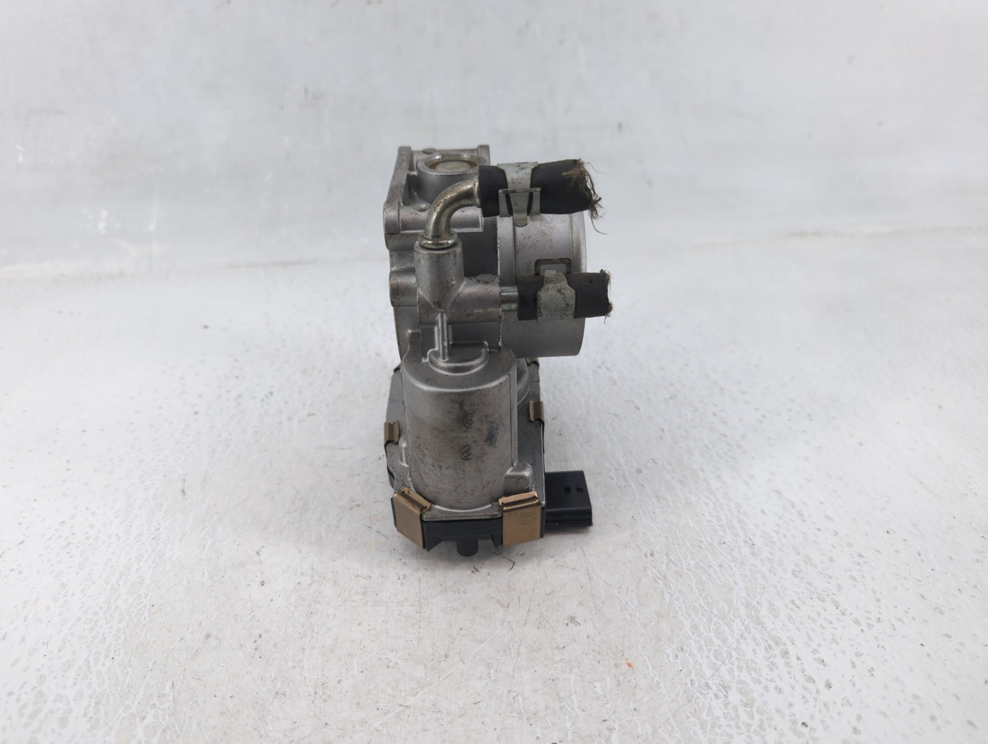 2016-2020 Infiniti Q50 Throttle Body P/N:RME60-52 Fits Fits 2016 2017 2018 2019 2020 OEM Used Auto Parts - Oemusedautoparts1