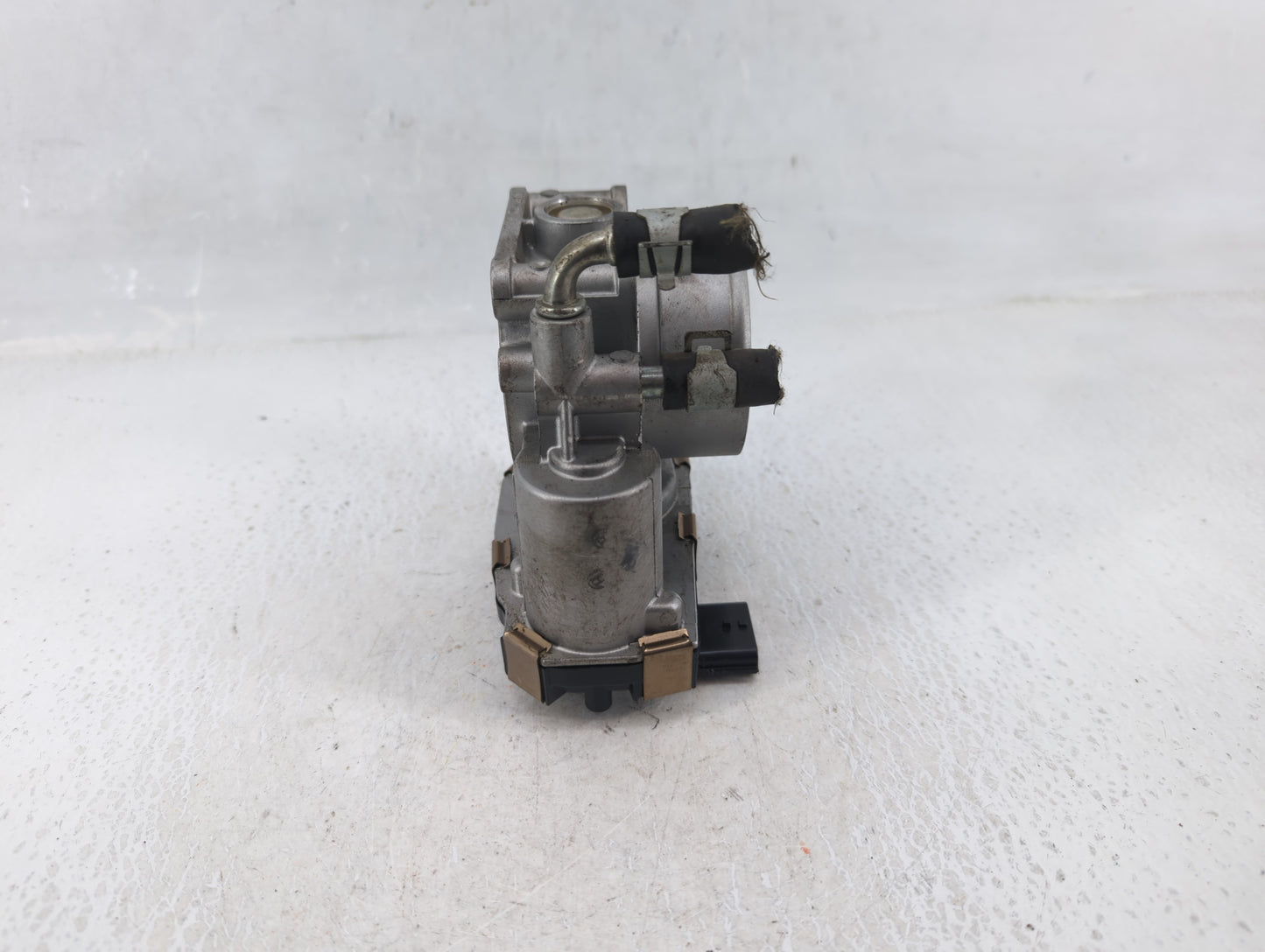 2016-2020 Infiniti Q50 Throttle Body P/N:RME60-52 Fits Fits 2016 2017 2018 2019 2020 OEM Used Auto Parts - Oemusedautoparts1