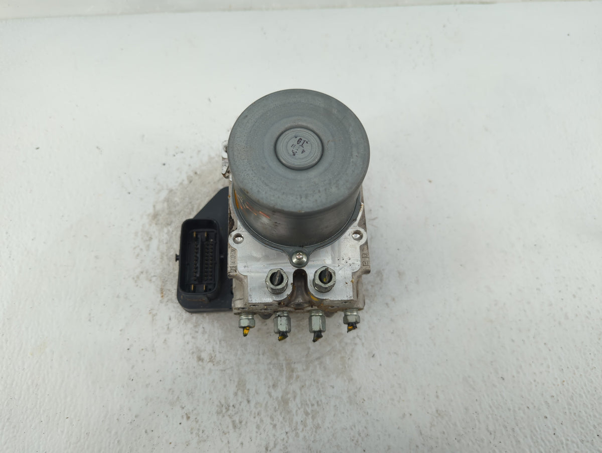 2016-2017 Infiniti Q50 Anti-Lock Brake ABS Pump Module Actuator OEM P/N:133000-0782 47660 4GH1A Fits Fits 2016 2017 OEM Used