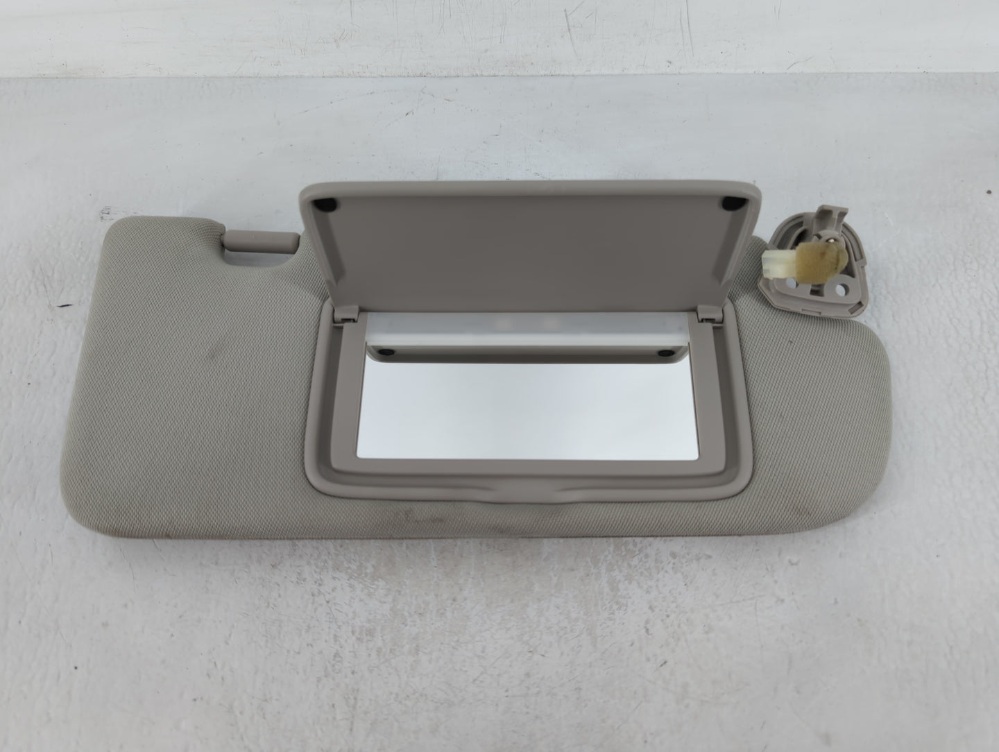 2014-2020 Infiniti Q50 Sun Visor Shade Replacement Passenger Right Mirror Fits Fits 2014 2015 2016 2017 2018 2019 2020 OEM U