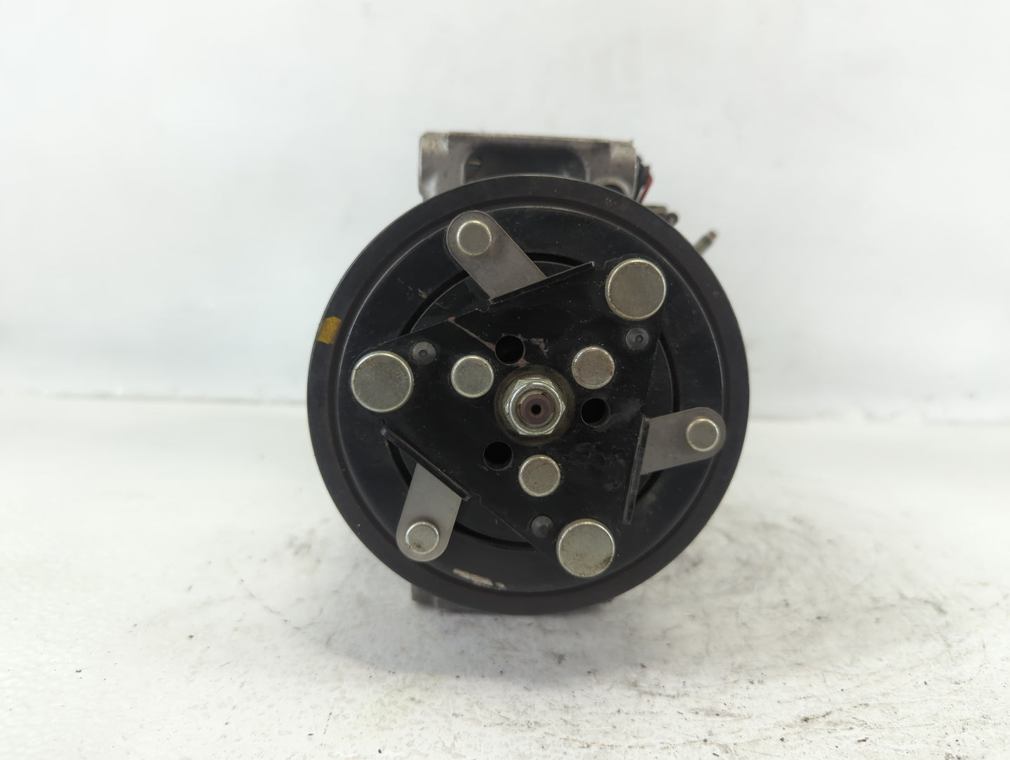2016-2020 Infiniti Q50 Air Conditioning A/c Ac Compressor Oem - Oemusedautoparts1.com