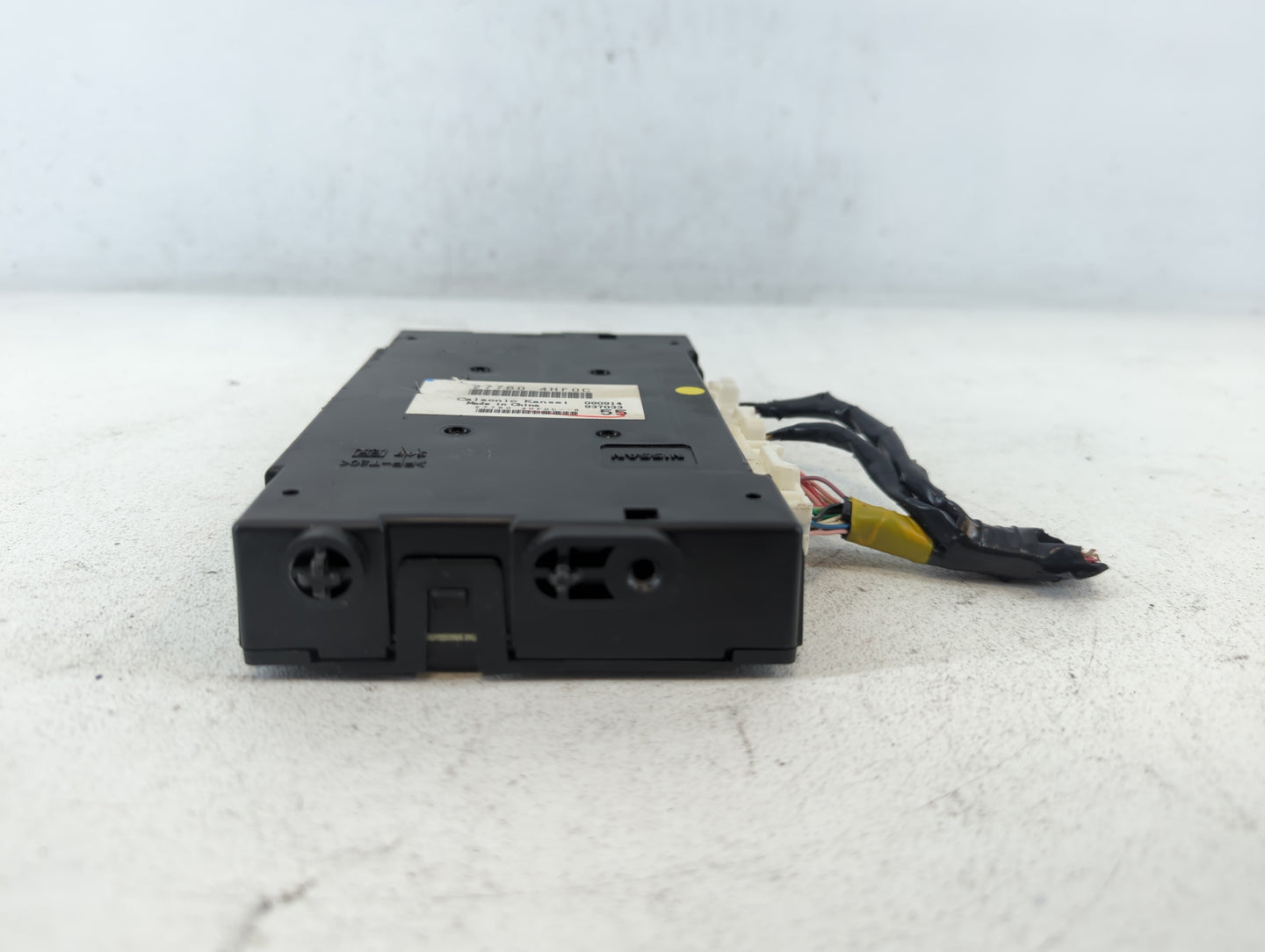 2014-2018 Infiniti Q50 Am Fm Cd Player Radio Receiver - Oemusedautoparts1.com