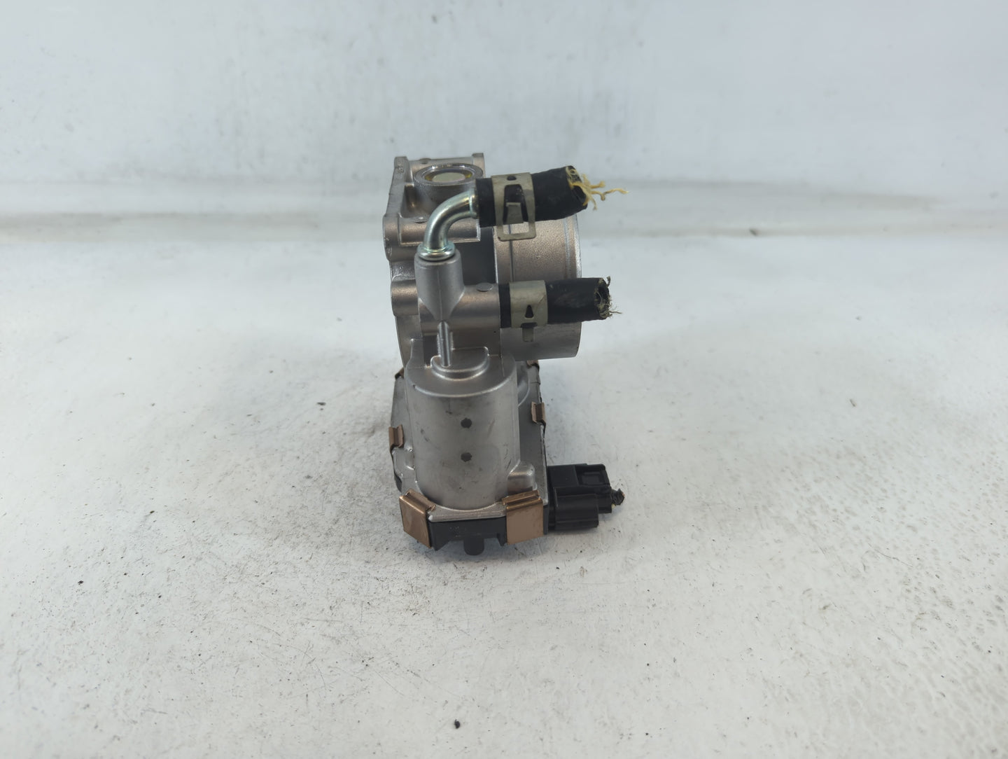 2016-2020 Infiniti Q50 Throttle Body P/N:7706A2 7707, RME60-52 Fits Fits 2016 2017 2018 2019 2020 OEM Used Auto Parts - Oemu