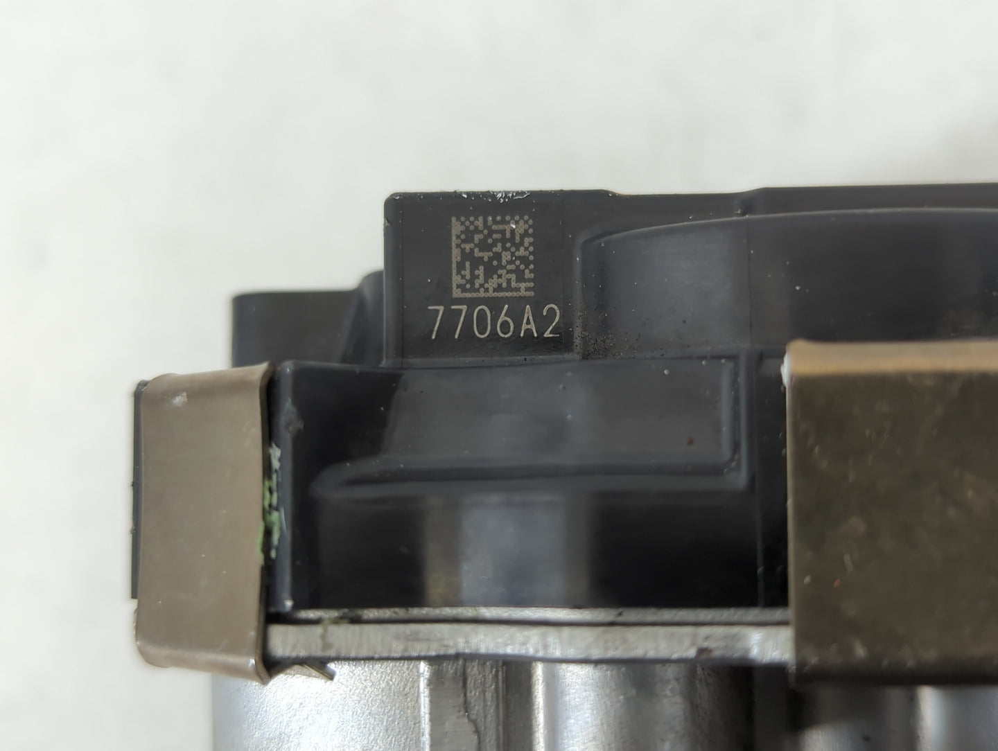 2016-2020 Infiniti Q50 Throttle Body P/N:7706A2 7707, RME60-52 Fits Fits 2016 2017 2018 2019 2020 OEM Used Auto Parts - Oemu