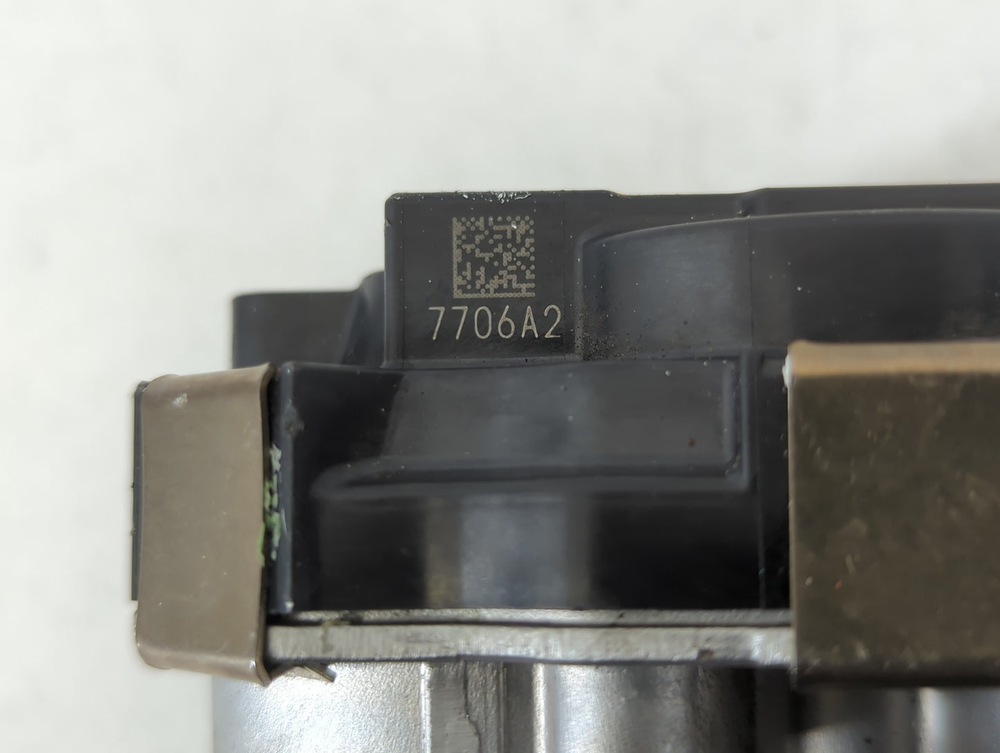 2016-2020 Infiniti Q50 Throttle Body P/N:7706A2 7707, RME60-52 Fits Fits 2016 2017 2018 2019 2020 OEM Used Auto Parts - Oemu