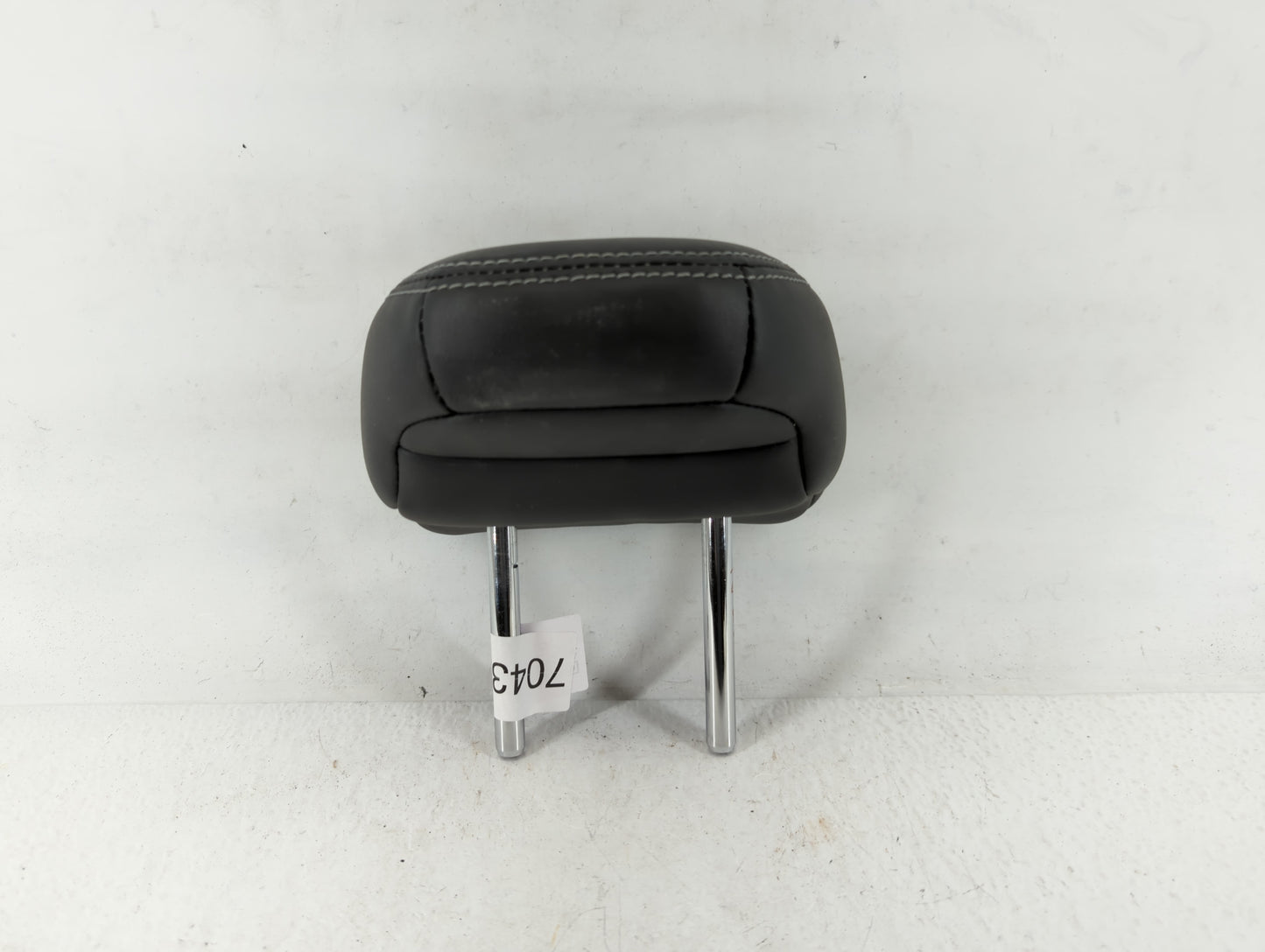 2016-2017 Infiniti Q50 Headrest Head Rest Front Driver Passenger Seat Fits Fits 2016 2017 OEM Used Auto Parts - Oemusedautop