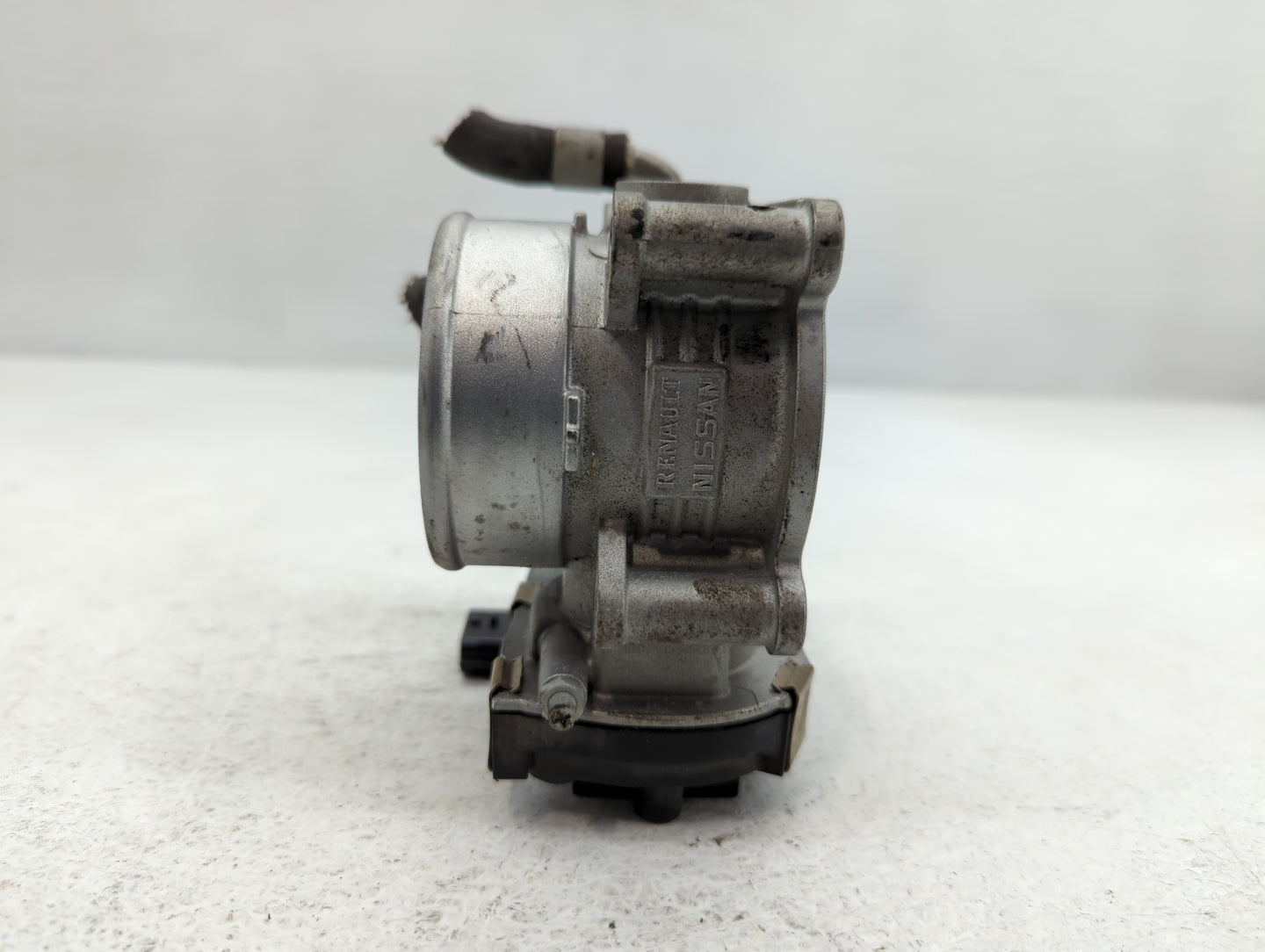 2016-2019 Infiniti Q50 Throttle Body P/N:8523A2 Fits Fits 2016 2017 2018 2019 OEM Used Auto Parts - Oemusedautoparts1.com