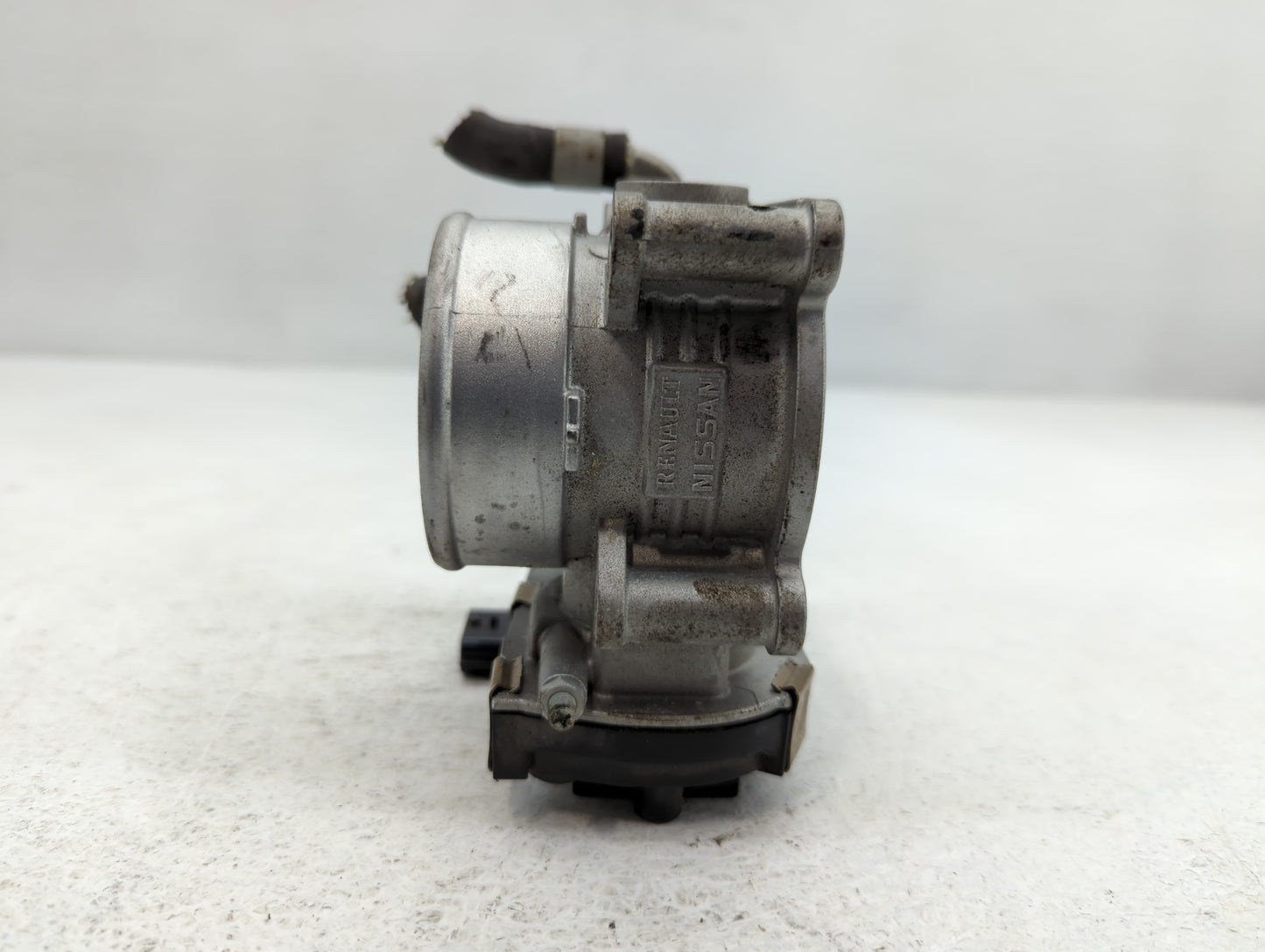 2016-2019 Infiniti Q50 Throttle Body P/N:8523A2 Fits Fits 2016 2017 2018 2019 OEM Used Auto Parts - Oemusedautoparts1.com