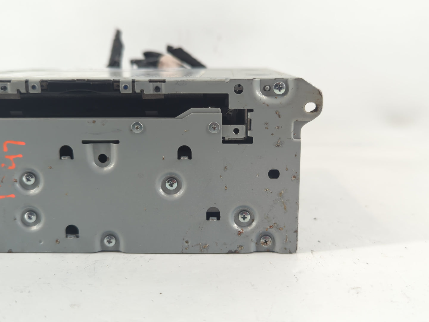 2016-2018 Infiniti Q50 Am Fm Cd Player Radio Receiver - Oemusedautoparts1.com