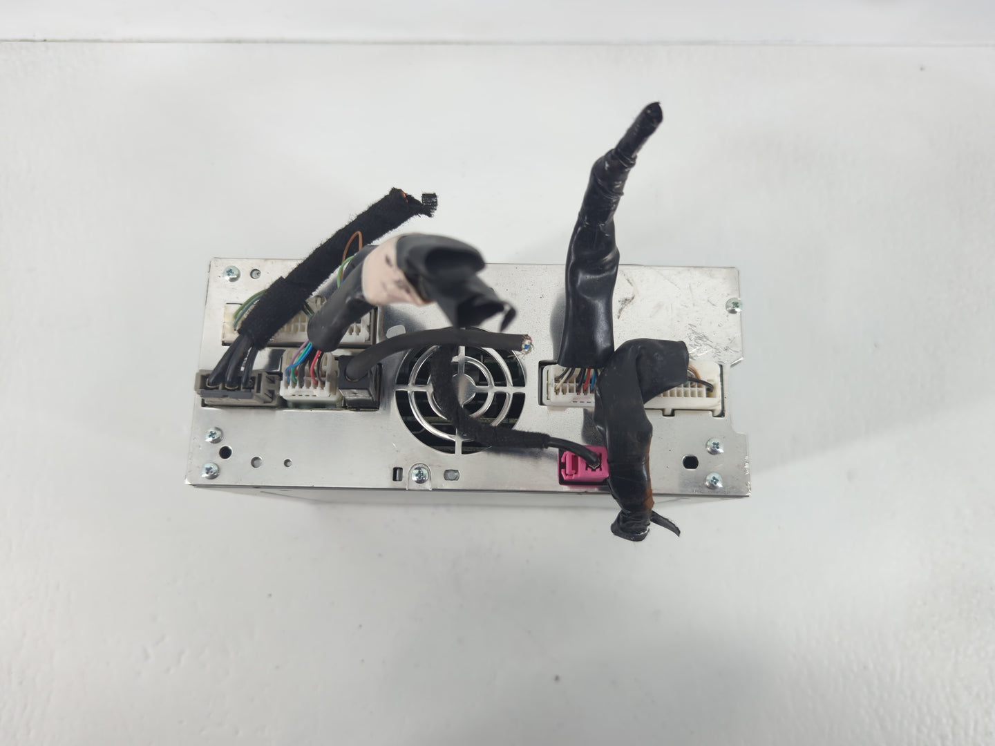 2016-2018 Infiniti Q50 Am Fm Cd Player Radio Receiver - Oemusedautoparts1.com