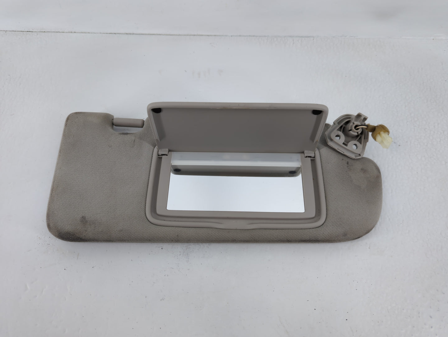 2014-2020 Infiniti Q50 Sun Visor Shade Replacement Passenger Right Mirror Fits Fits 2014 2015 2016 2017 2018 2019 2020 OEM U
