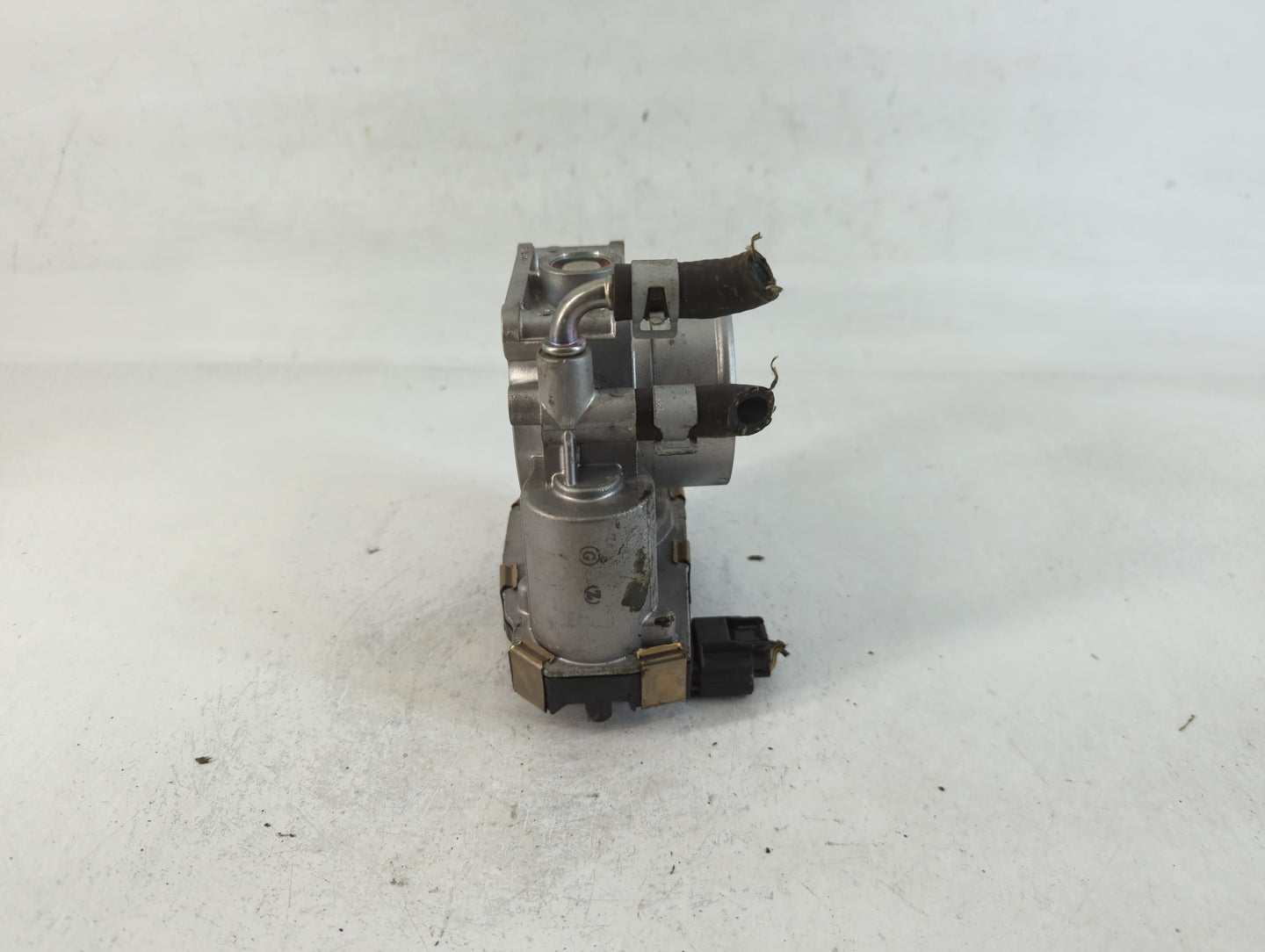 2016-2019 Infiniti Q50 Throttle Body P/N:7713 RME60-52 Fits Fits 2016 2017 2018 2019 OEM Used Auto Parts - Oemusedautoparts1