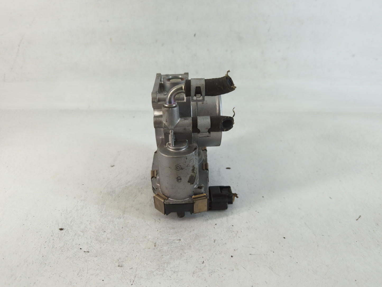 2016-2019 Infiniti Q50 Throttle Body P/N:7713 RME60-52 Fits Fits 2016 2017 2018 2019 OEM Used Auto Parts - Oemusedautoparts1