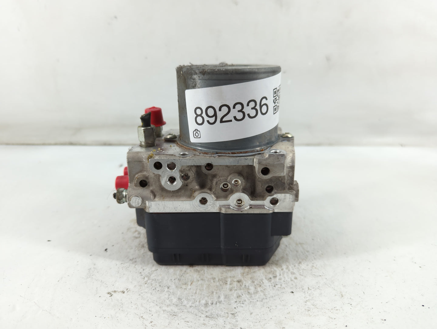 2016-2017 Infiniti Q50 ABS Pump Control Module Replacement P/N:47660 4GH0A Fits Fits 2016 2017 OEM Used Auto Parts - Oemused