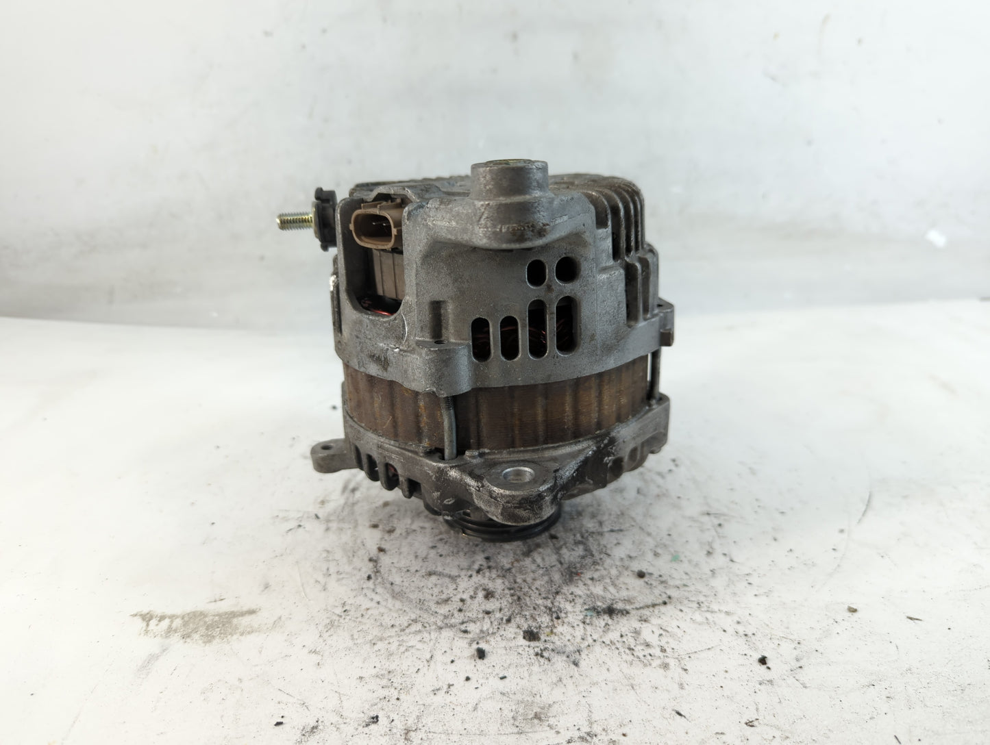 2016-2020 Infiniti Q50 Alternator Replacement Generator Charging Assembly Engine OEM P/N:23100 4HK6A Fits OEM Used Auto Part