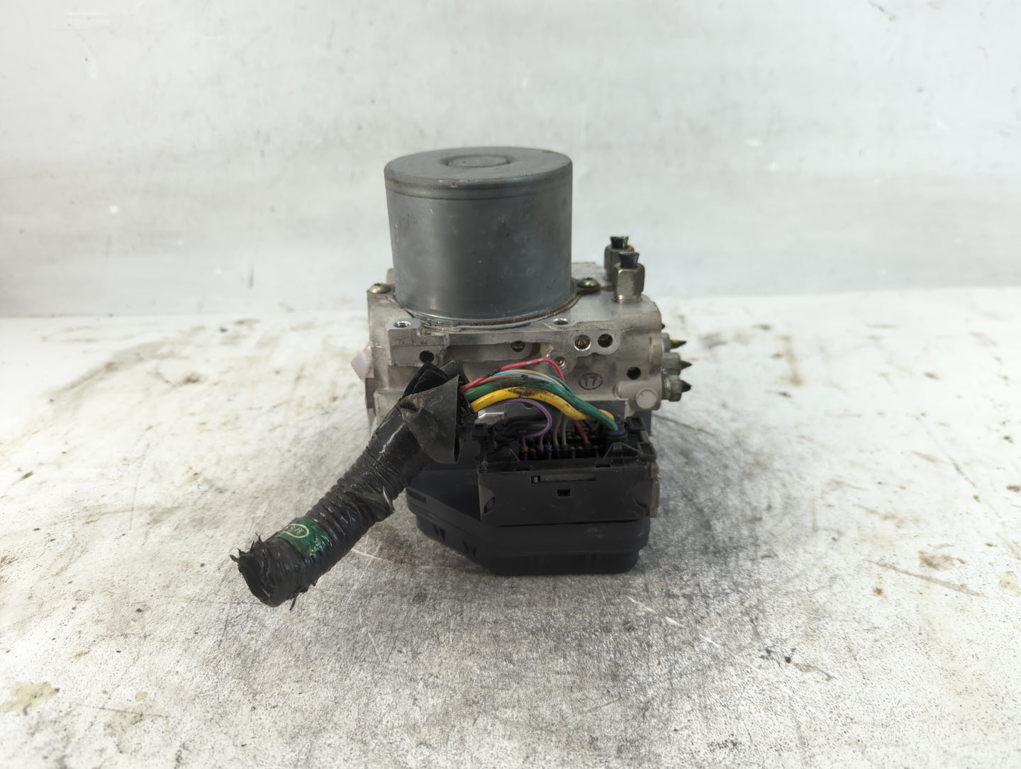 2016-2017 Infiniti Q50 ABS Pump Control Module Replacement P/N:47660 4GK0A Fits Fits 2016 2017 OEM Used Auto Parts - Oemused