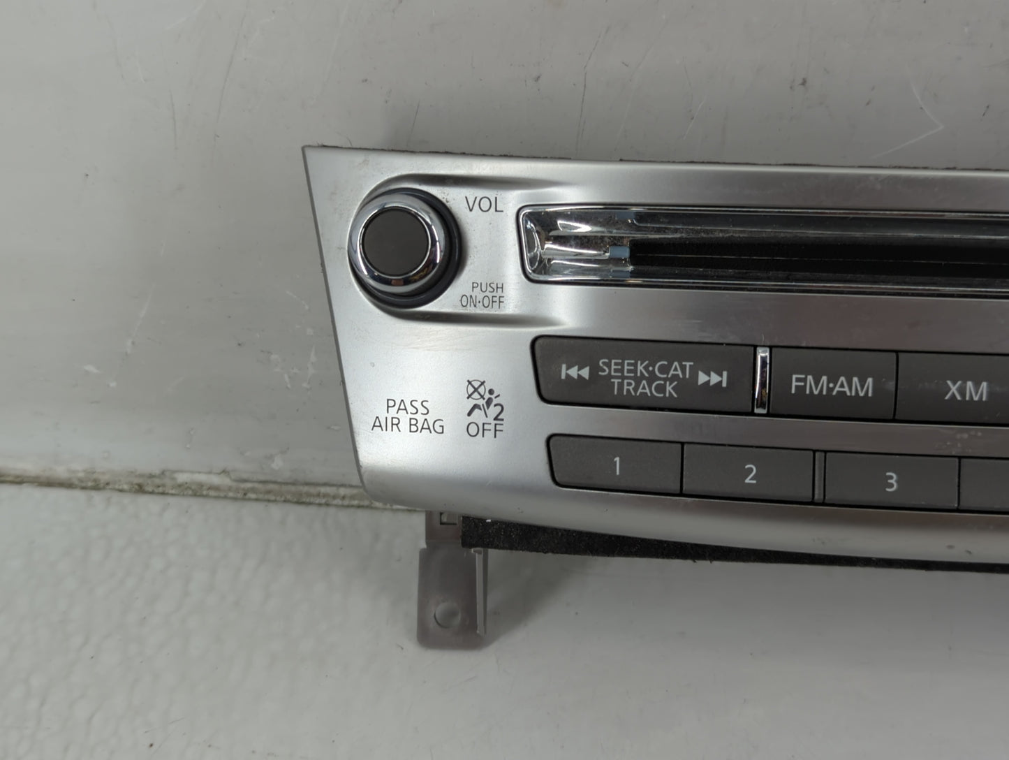 2014-2017 Infiniti Q70 Radio Control Panel - Oemusedautoparts1.com