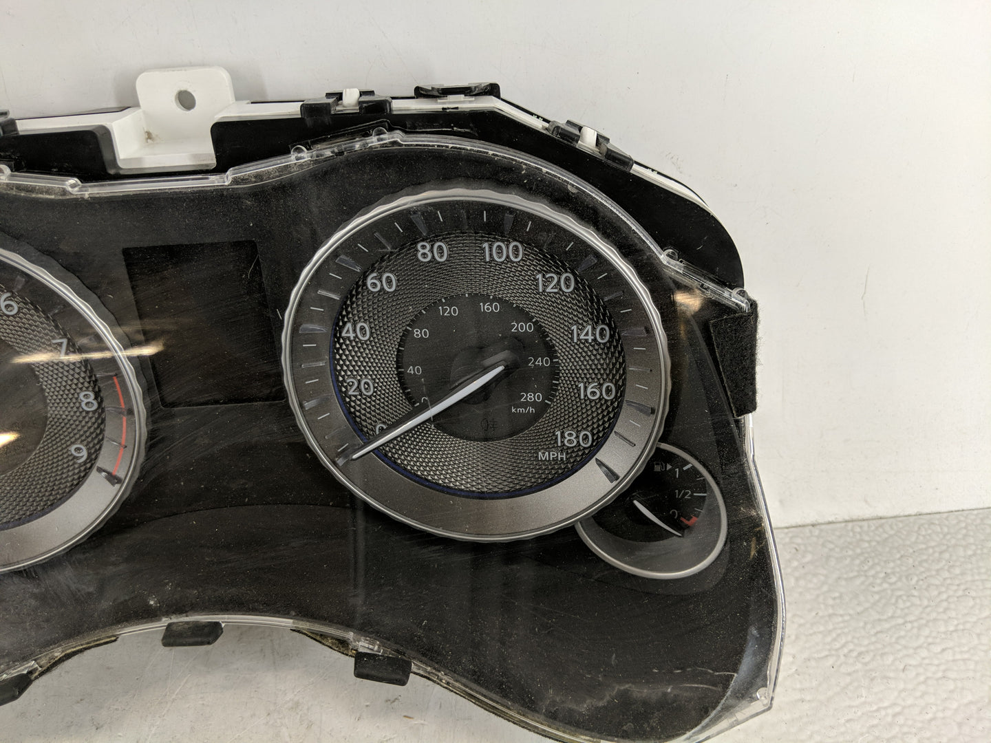 2016-2018 Infiniti Q70 Instrument Cluster Speedometer Gauges P/N:6AK0B/6SBI Fits Fits 2016 2017 2018 OEM Used Auto Parts - O