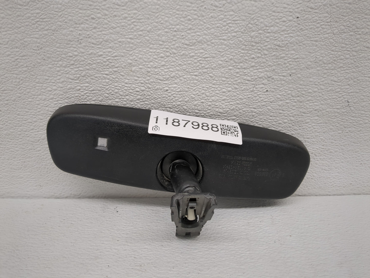 2014-2019 Infiniti Q70 Interior Rear View Mirror Replacement OEM P/N:E11026006 Fits OEM Used Auto Parts - Oemusedautoparts1.