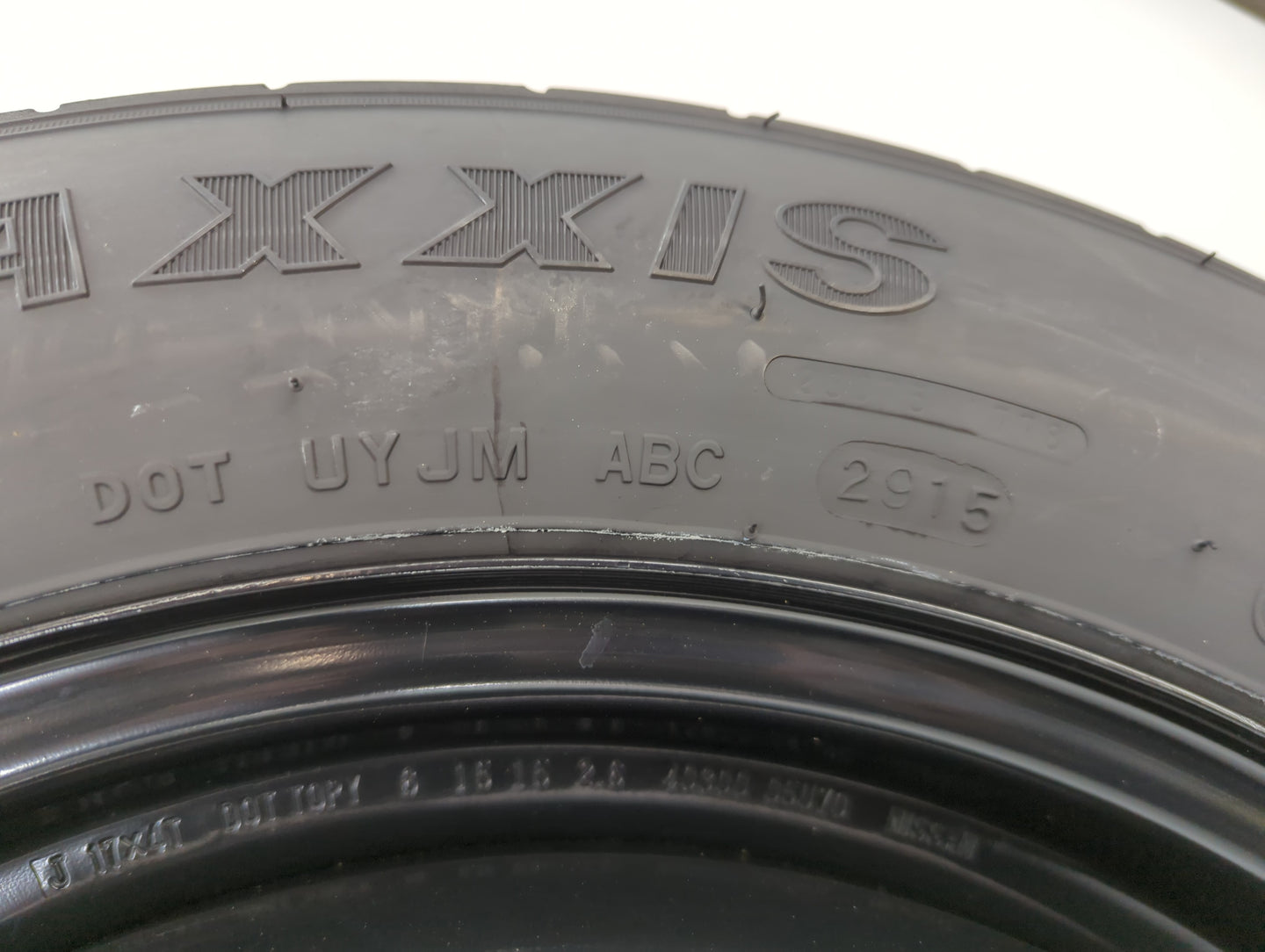 2014-2019 Infiniti Q70 Spare Donut Tire Wheel Rim Oem - Oemusedautoparts1.com